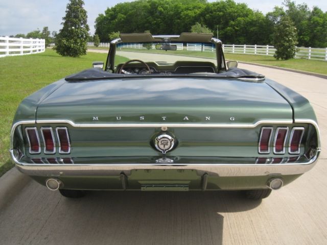 1967 Ford Mustang GTA Convertible - photo 9