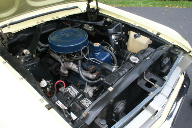 1967 Ford Mustang Deluxe interior - photo 12