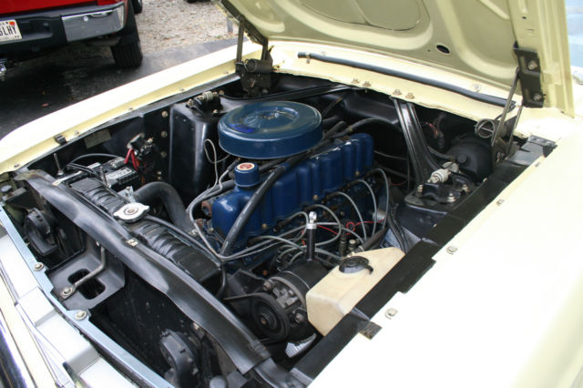 1967 Ford Mustang Deluxe interior - photo 13