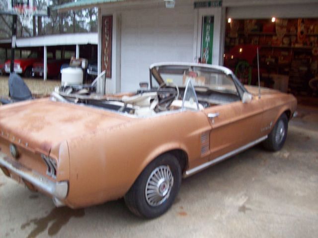 1967 Ford Mustang convertible - photo 3