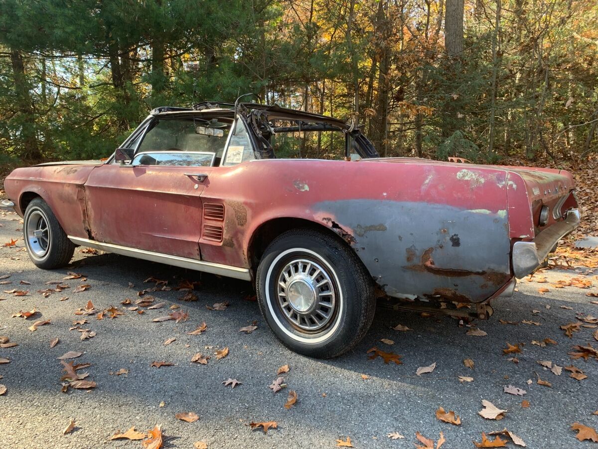 1967 Ford Mustang convertible - photo 2