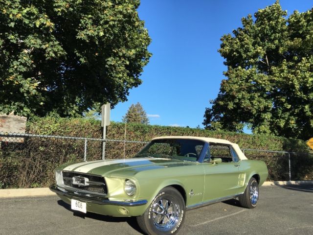 1967 Ford Mustang Convertible - photo 2