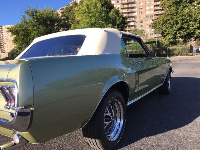 1967 Ford Mustang Convertible - photo 9
