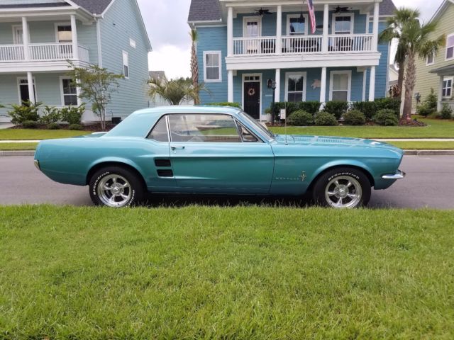 1967 Ford Mustang Coupe 289, AC,AT,PS, Restored/Refurbiushed 1967 Ford Mustang C-Base