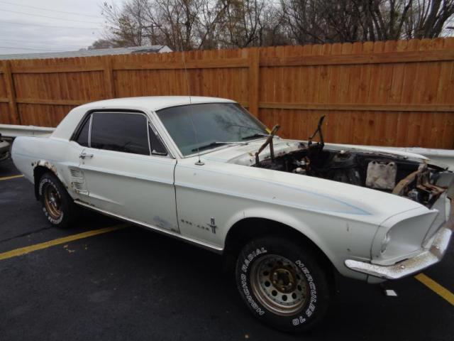 1967 Ford Mustang COUPE Gasoline 1967 Ford Mustang COUPE