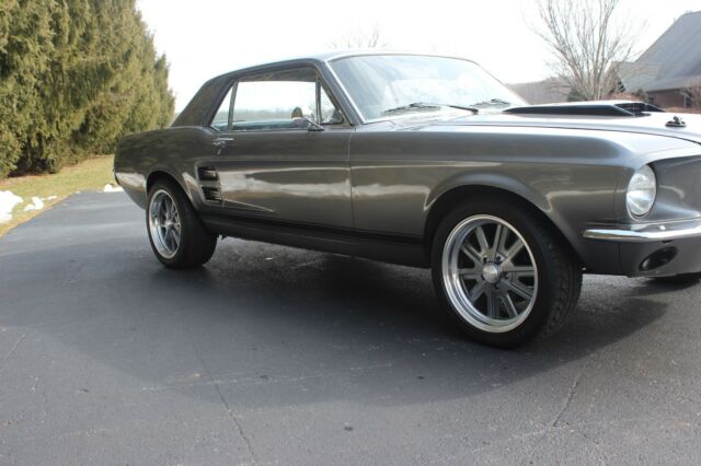 1967 Ford Mustang Restomod Coupe - photo 4