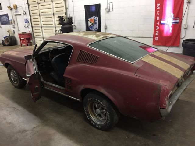 1967 Ford Mustang 390 BIG BLOCK 4 SPEED TACH CANDY APPLE RED - photo 11