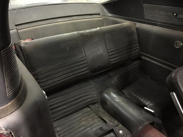 1967 Ford Mustang 390 BIG BLOCK 4 SPEED TACH CANDY APPLE RED - photo 7