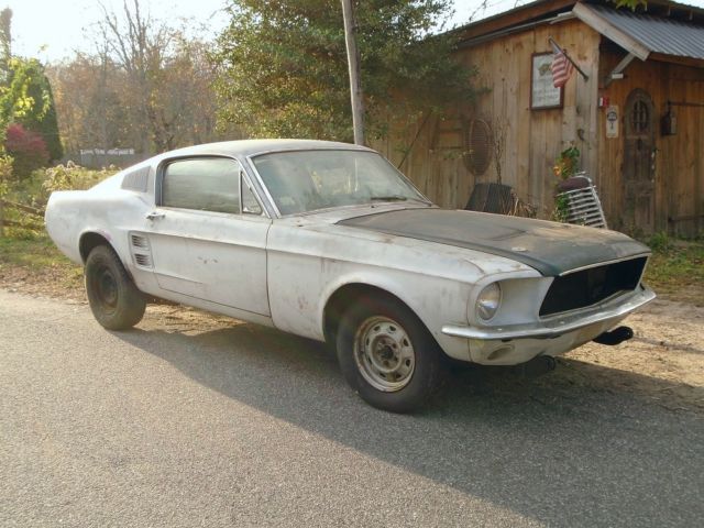 1967 Ford Mustang Fastback - photo 2