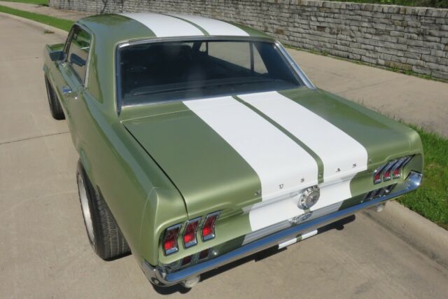 1967 Ford Mustang GT-350 w/ PowerSteering & Discs - photo 4