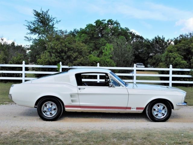 1967 Ford Mustang GT - photo 10