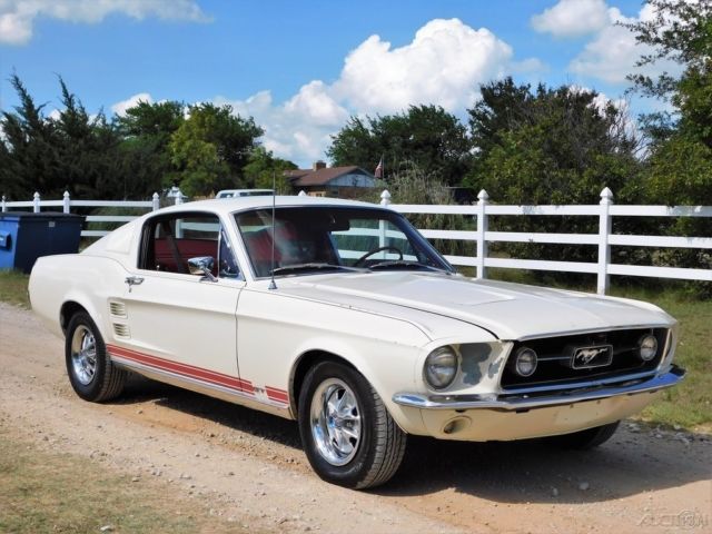 1967 Ford Mustang GT - photo 2