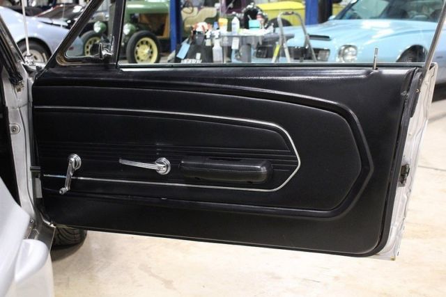 1967 Ford Mustang GT500 - photo 12