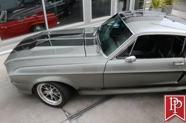 1967 Ford Mustang GT500 Fastback - photo 10