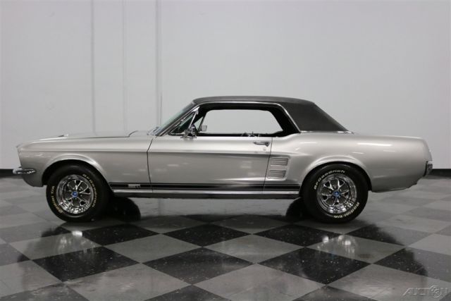 1967 Ford Mustang GTA - photo 2