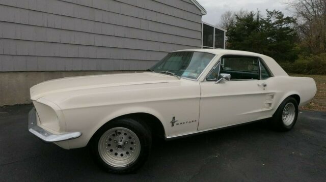 1967 Ford Mustang V-8 Coupe 1967 Ford Mustang