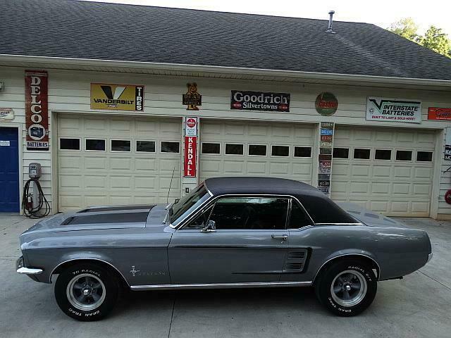 1967 FORD MUSTANG......289 ENGINE.....AUTOMATIC TRANS....POWER STEERING 1967 Ford Mustang --