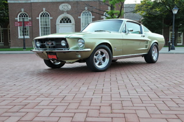 1967 Ford Mustang - photo 2