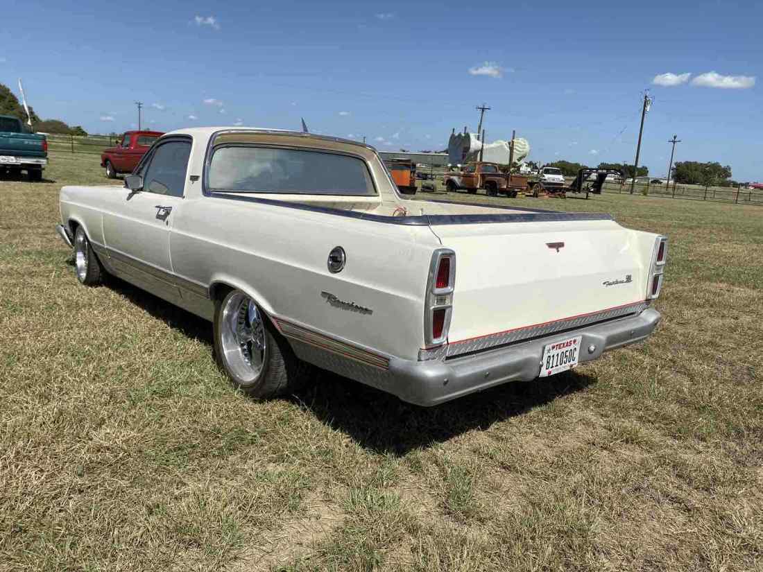 1967 Ford Ranchero 500 - photo 4