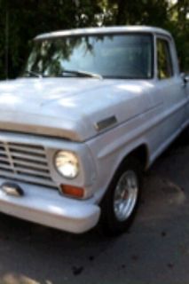 1967 Ford F-100 primer - photo 3