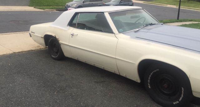 1967 Ford Thunderbird 2 door Landau - photo 2