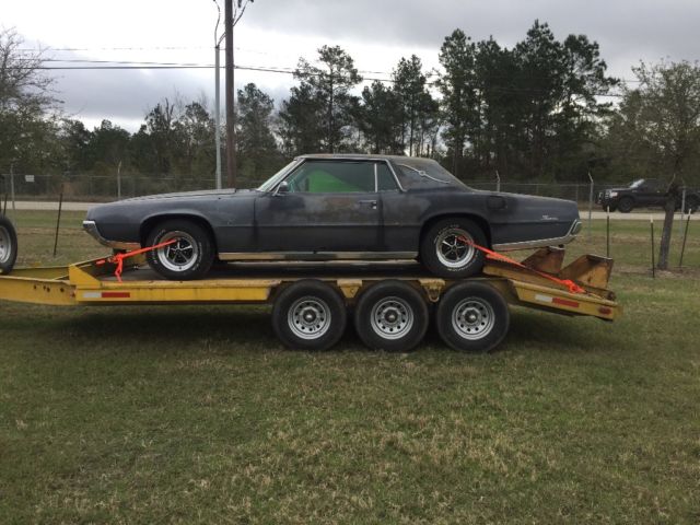 1967 Ford Thunderbird - photo 2