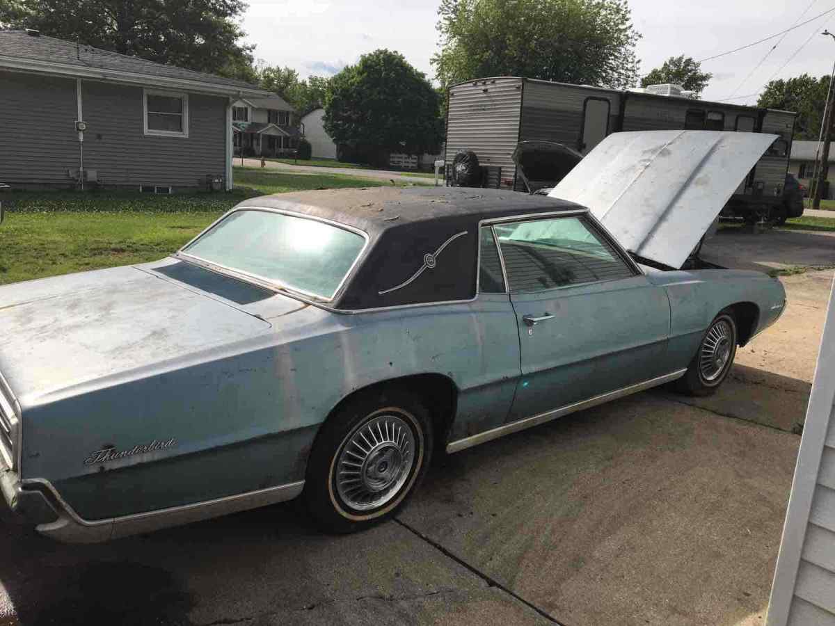 1967 Ford Thunderbird Hardtop - photo 2