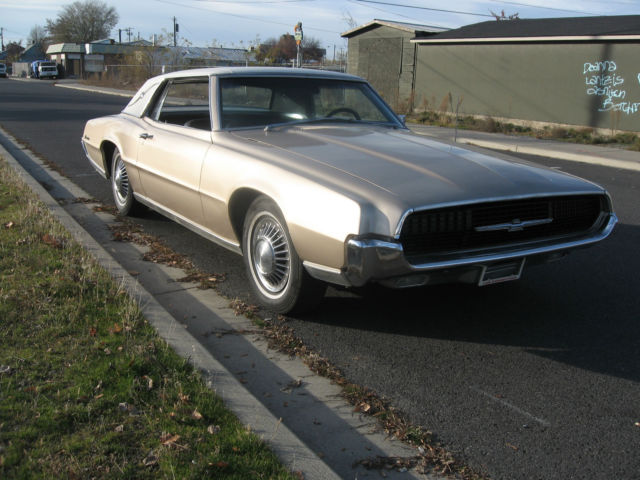 1967 Ford Thunderbird Landau - photo 2