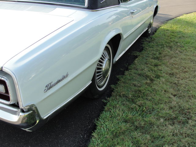 1967 Ford Thunderbird - photo 4
