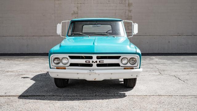 1967 GMC Pickup single cab - photo 2