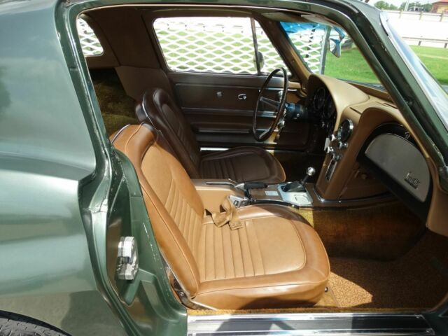 1967 Chevrolet Corvette Coupe 327/350 HP, #'s Matching, Side Exhaust, 66k - photo 12