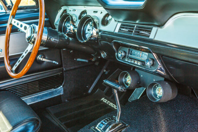 1967 Shelby Cobra GT 500 - photo 8