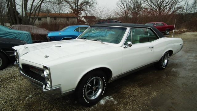 1967 Pontiac GTO hard top - photo 13