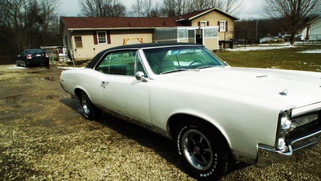 1967 Pontiac GTO hard top - photo 3