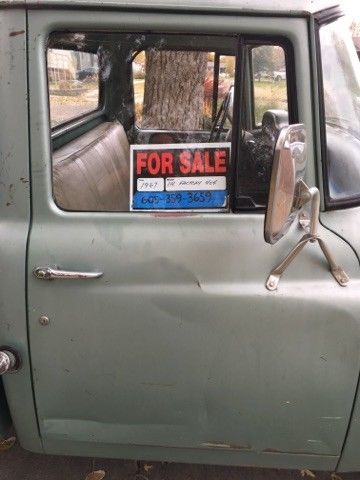 1967 International Harvester 1100B - photo 3