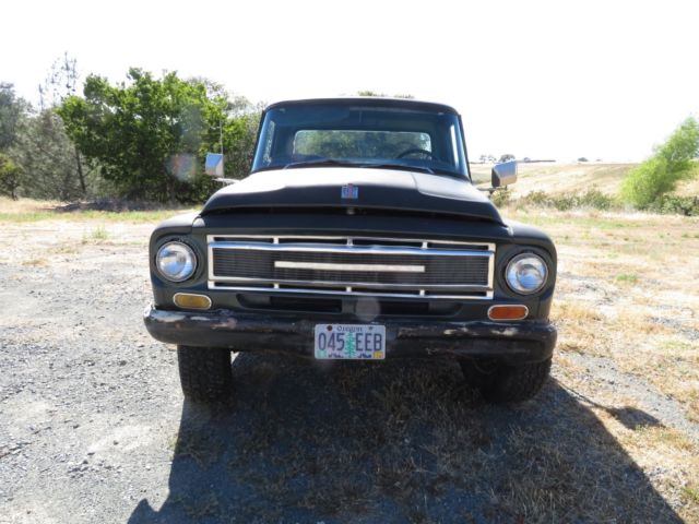 1967 International Harvester 1100B - photo 3