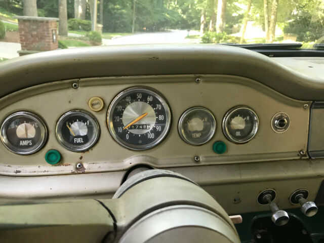 1967 International Harvester 1200B - photo 4
