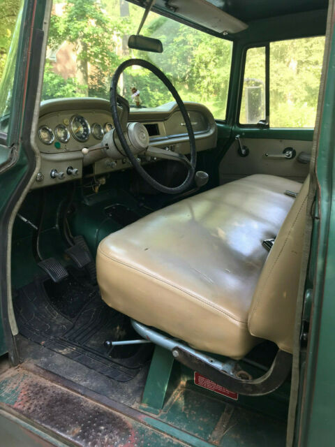 1967 International Harvester 1200B - photo 6