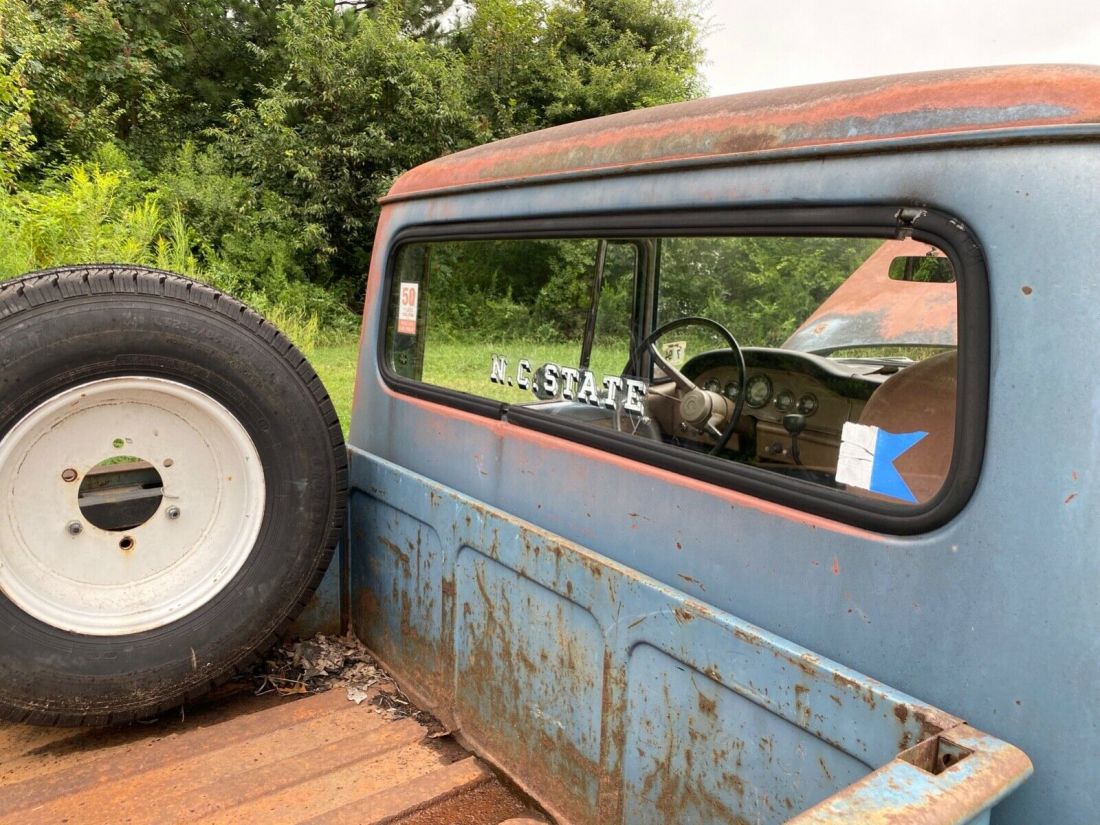 1967 International Harvester 1200B - photo 7