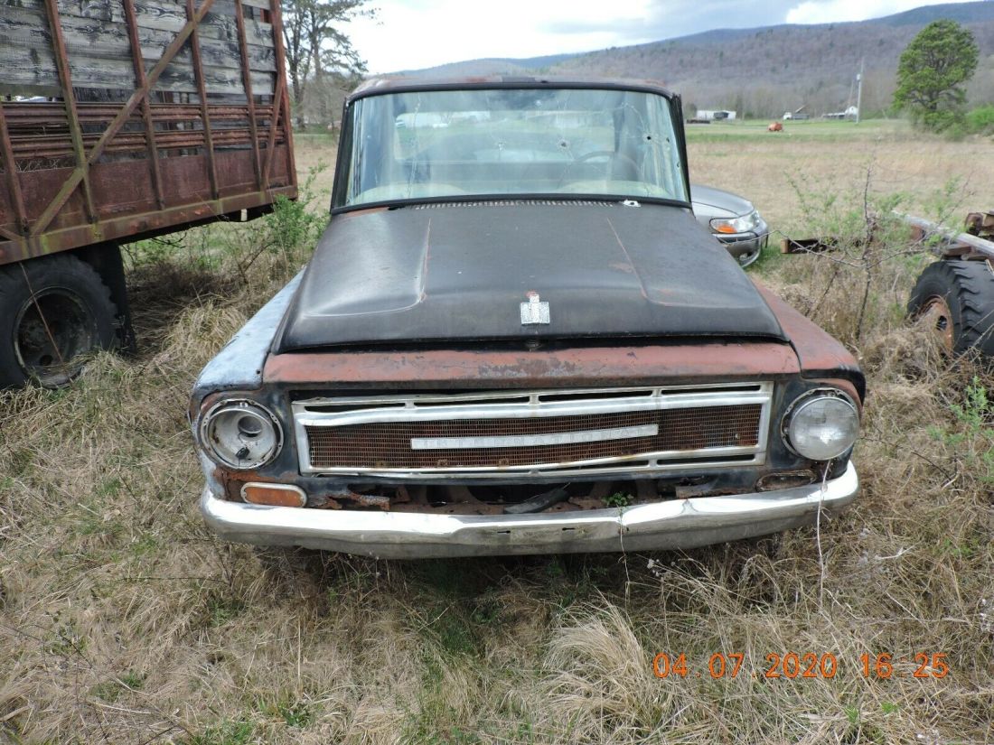 1967 International Harvester C-Series 1000 Half-ton Fleetside Pickup 1967 International Harvester 1000A