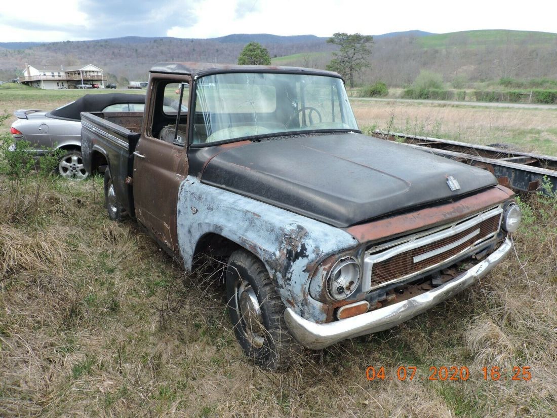 1967 International Harvester 1000A - photo 2