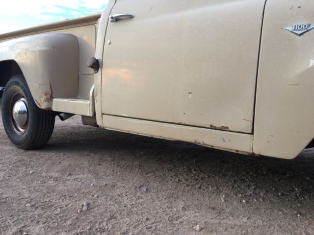 1967 International Harvester 1100D - photo 3