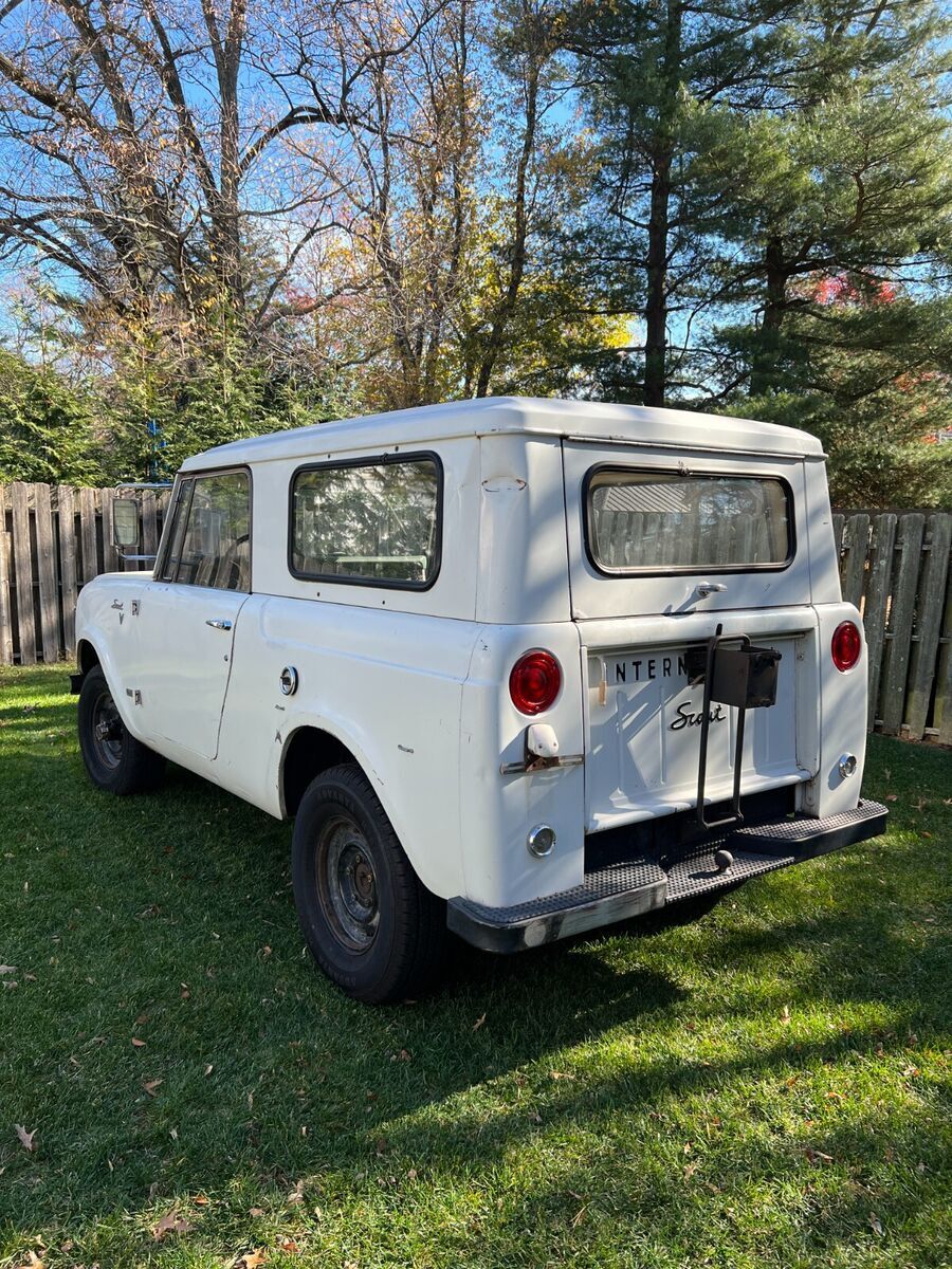 1967 International Harvester Scout 800 V8 4 SPEED, RUST FREE CALIFORNIA SURVIVOR - photo 3