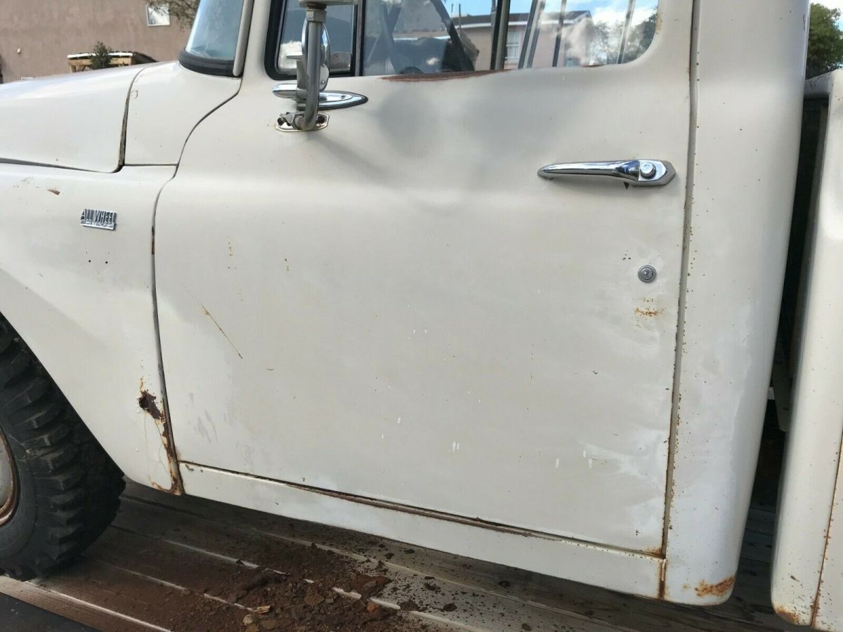 1967 International Harvester 1200C - photo 6