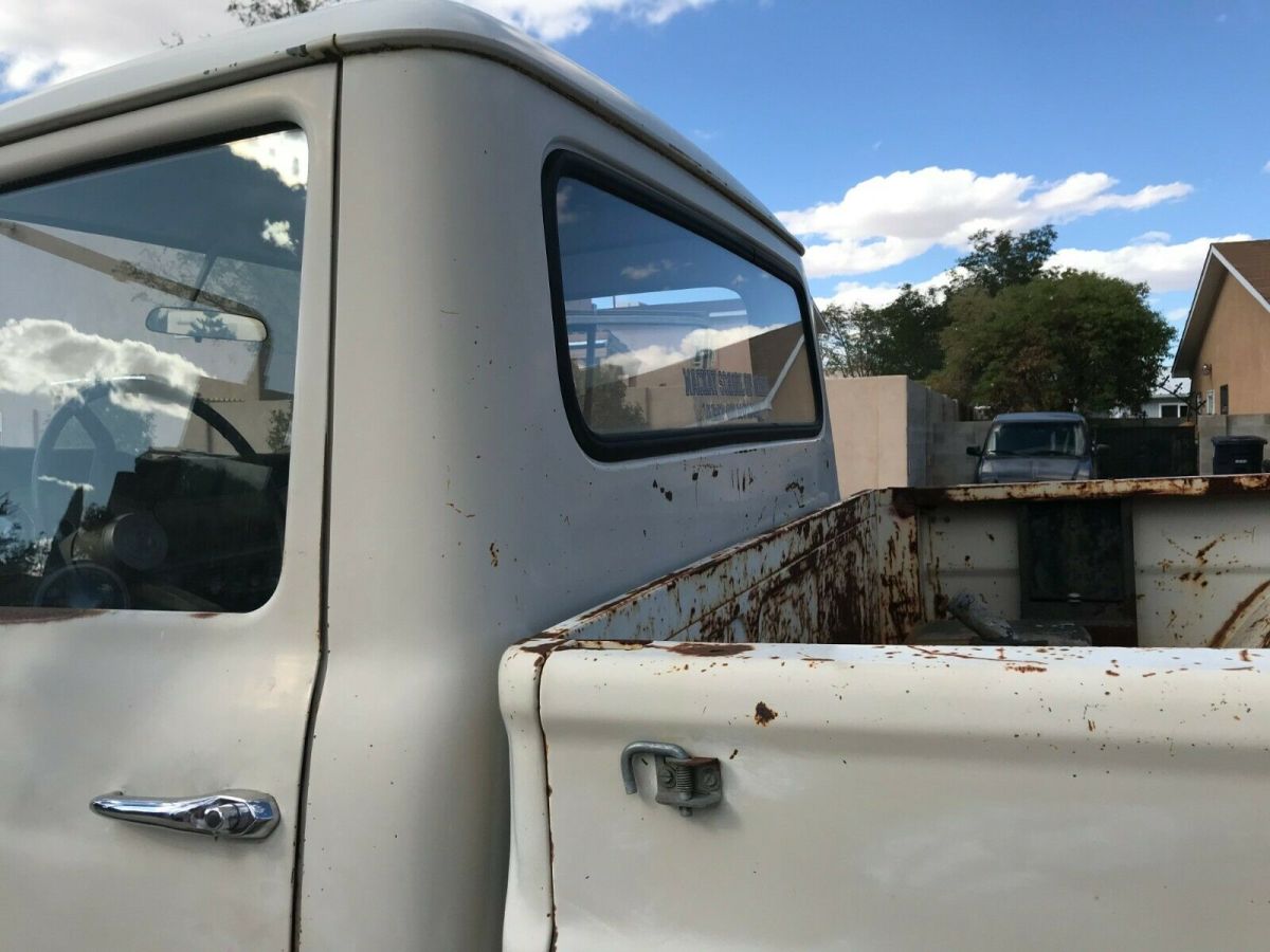 1967 International Harvester 1200C - photo 9