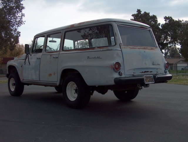 1967 International Harvester Travelall 1100 Custom - photo 4