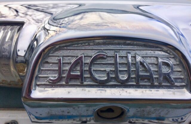 1967 Jaguar 420 Leather Seats - photo 4