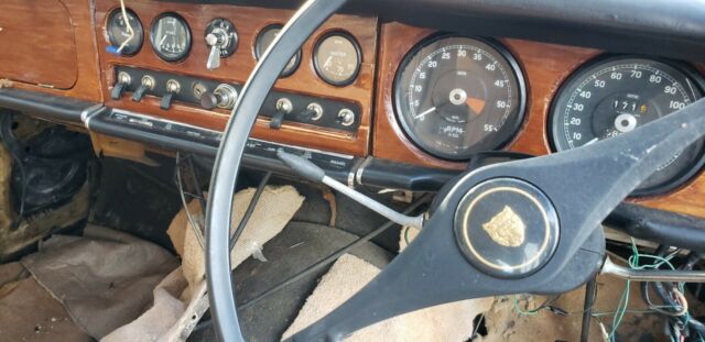 1967 Jaguar 420 - photo 11