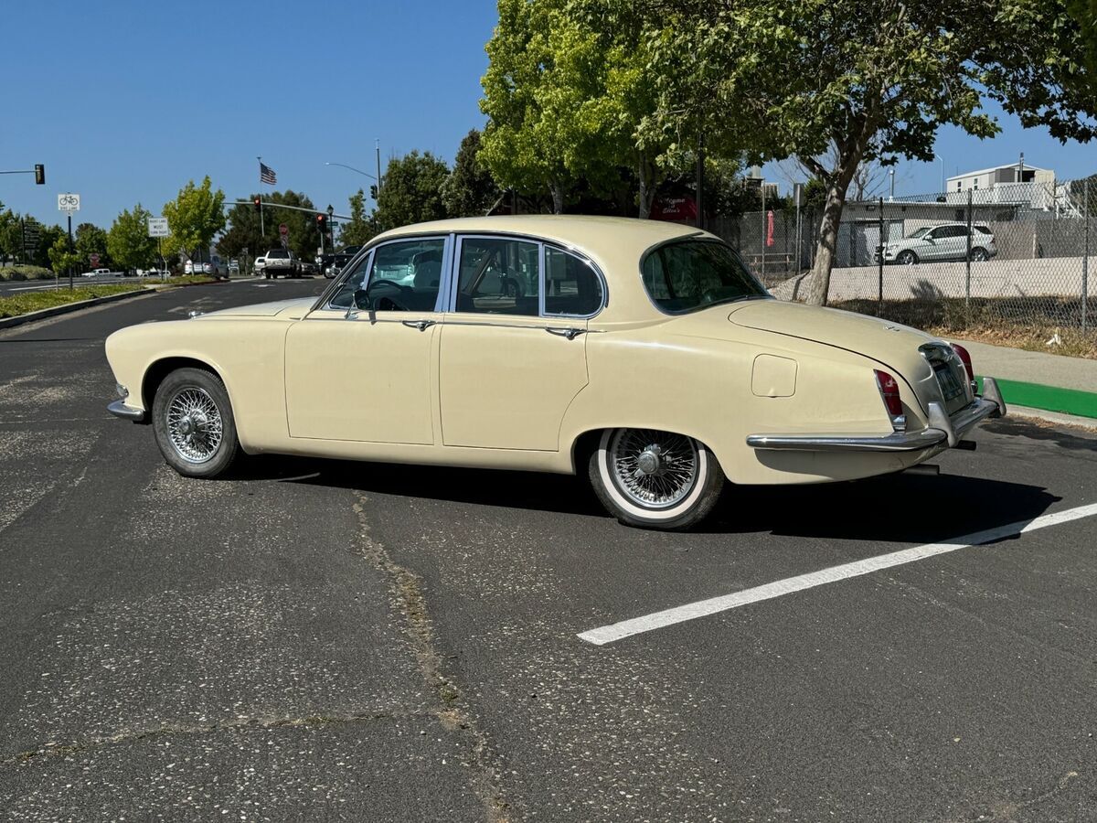 1967 Jaguar 420 - photo 7