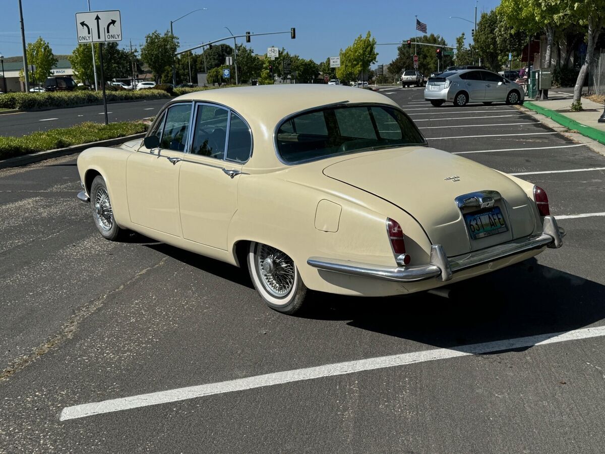 1967 Jaguar 420 - photo 8